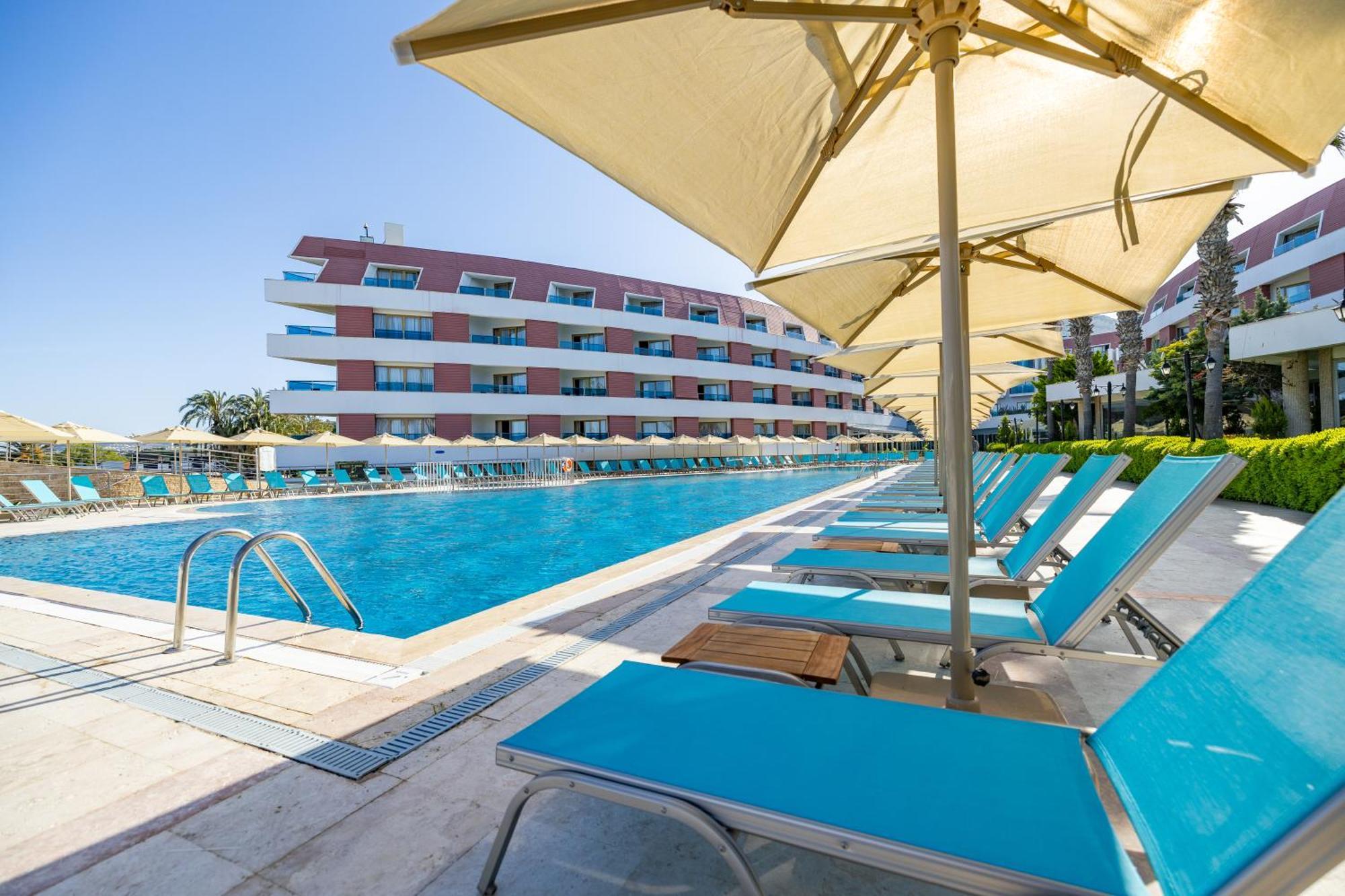 Azure By Yelken Hotel Turgutreis Exterior foto